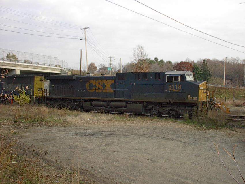 Autorack Train in the Hole at East Brookfield, MA The GreatRails North