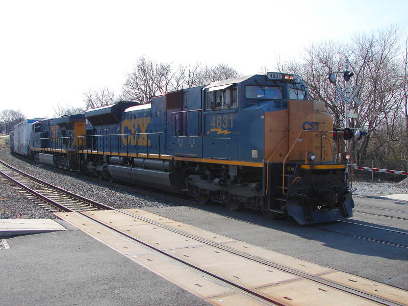 Q418 Pulling into Hatch Intelrocking Cove Road Pennsauken, NJ The GreatRails North American