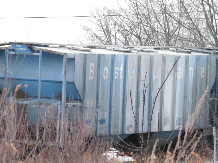 Boston and Maine covered hoppers The GreatRails North American