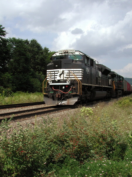 CP (ex-D&H) NS #2754 [SD70M-2] NS #9854 [D9-40CW] @ W. Oneonta, NY ...