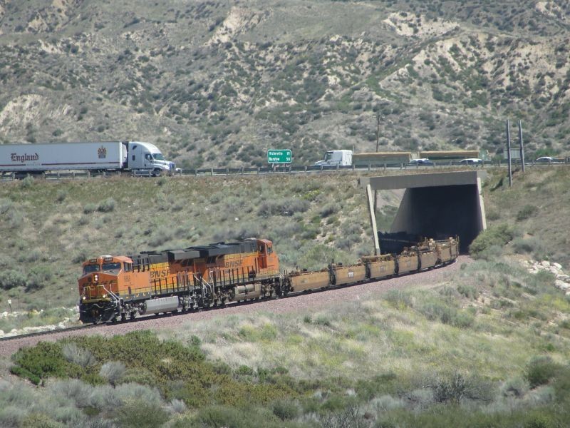 Cajon Pass, California The GreatRails North American Railroad Photo