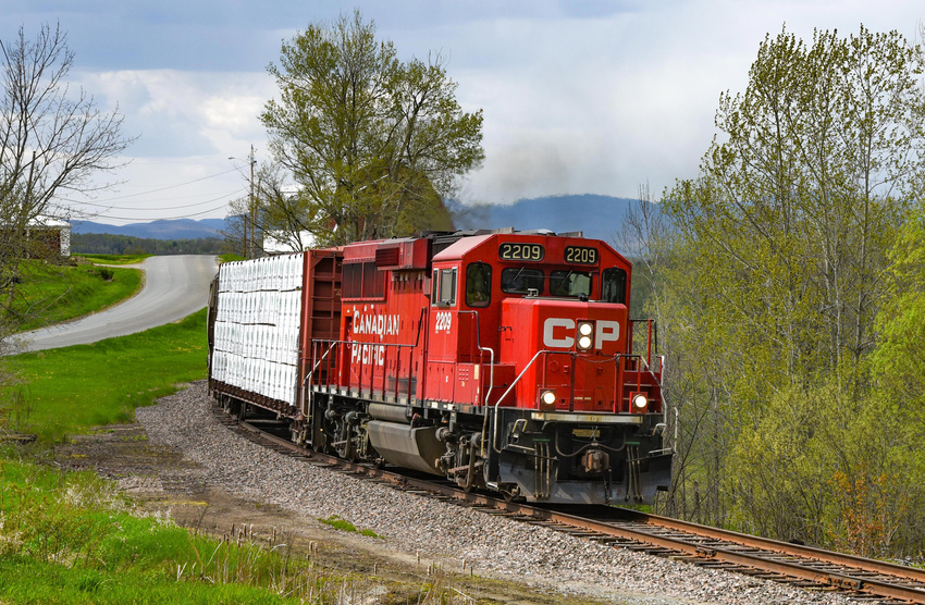 CP Newport Center, VT The GreatRails North American Railroad Photo Archive