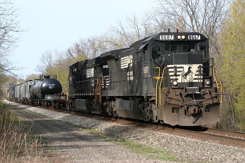 NS 8687 at Irving, NY: The GreatRails North American Railroad Photo Archive