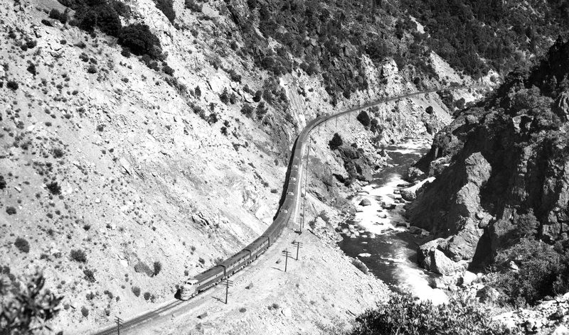 California Zephyr in Feather River Canyon: The GreatRails North ...