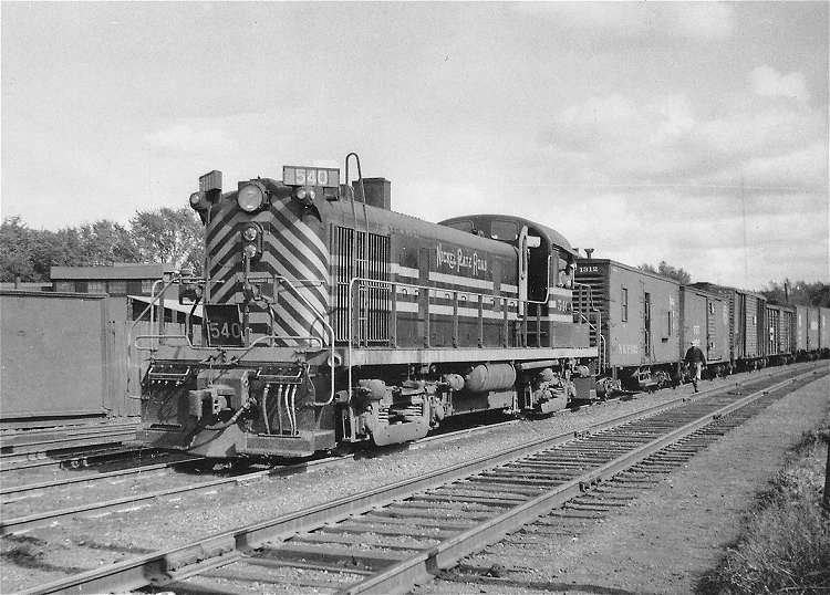 Nickel Plate Alco RS3 540, Bloomington, Illinois, 1954: The GreatRails ...