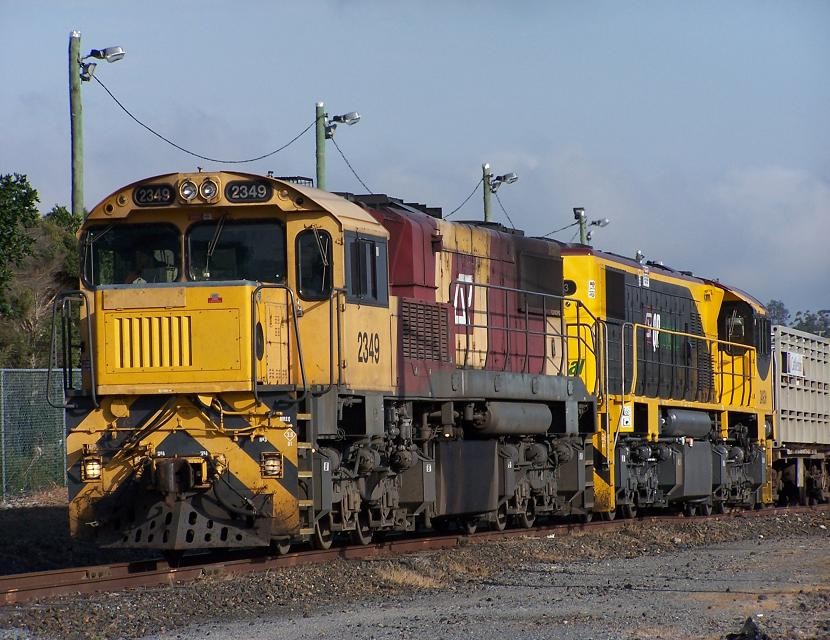 QRN 2349 Seen just prior to runaround.: The GreatRails North American ...