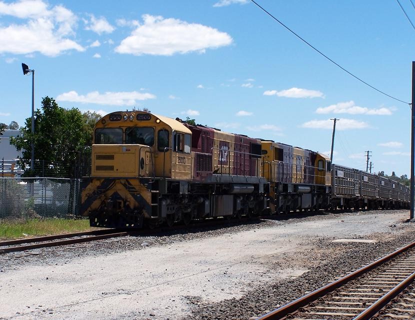 QRN 2500/2485 Seen Arriving.: The GreatRails North American Railroad ...