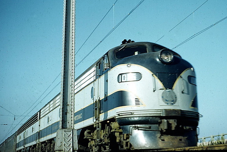 RF&P E8 ON THE POTOMAC: The GreatRails North American Railroad Photo ...