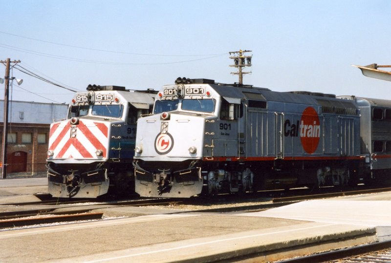 Two colors of Cal Train: The GreatRails North American Railroad Photo ...