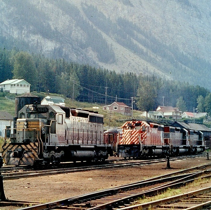 A few minutes in Field BC in the summer of 1970 - 2: The GreatRails ...