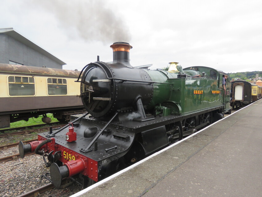 5199 at Minehead: The GreatRails North American Railroad Photo Archive